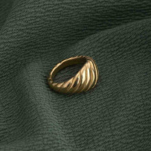 Charger l'image dans la galerie, Bague Dôme Croissant 18K