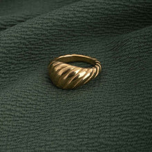 Charger l'image dans la galerie, Bague Dôme Croissant 18K
