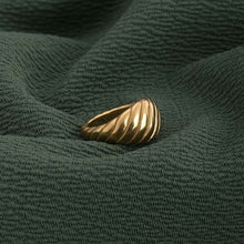 Charger l'image dans la galerie, Bague Dôme Croissant 18K
