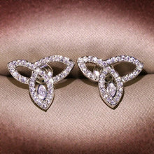 Charger l'image dans la galerie, Boucles d'oreille Flowers Lily
